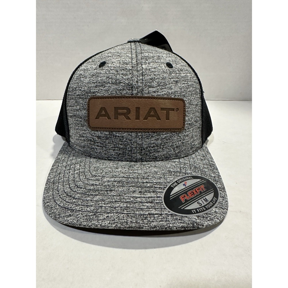 Ariat Leather Patch Flex Fit Fitted Hat Black Gray Mesh Back Size S/M New
